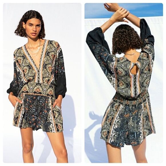 Free People | Big Sur Romper | Deep V | Sz XS with pockets - Picture 1 of 11